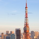 The Tokyo Tower in the centre of Tokyo rises 333 metres and is modelled after the Eiffel Tower in Paris.